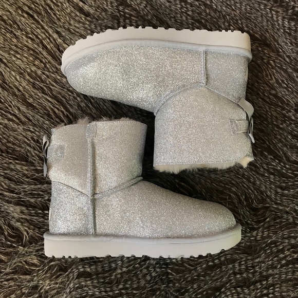 UGG Mini Bailey Bow Sparkle Boots - Picture 2 of 6